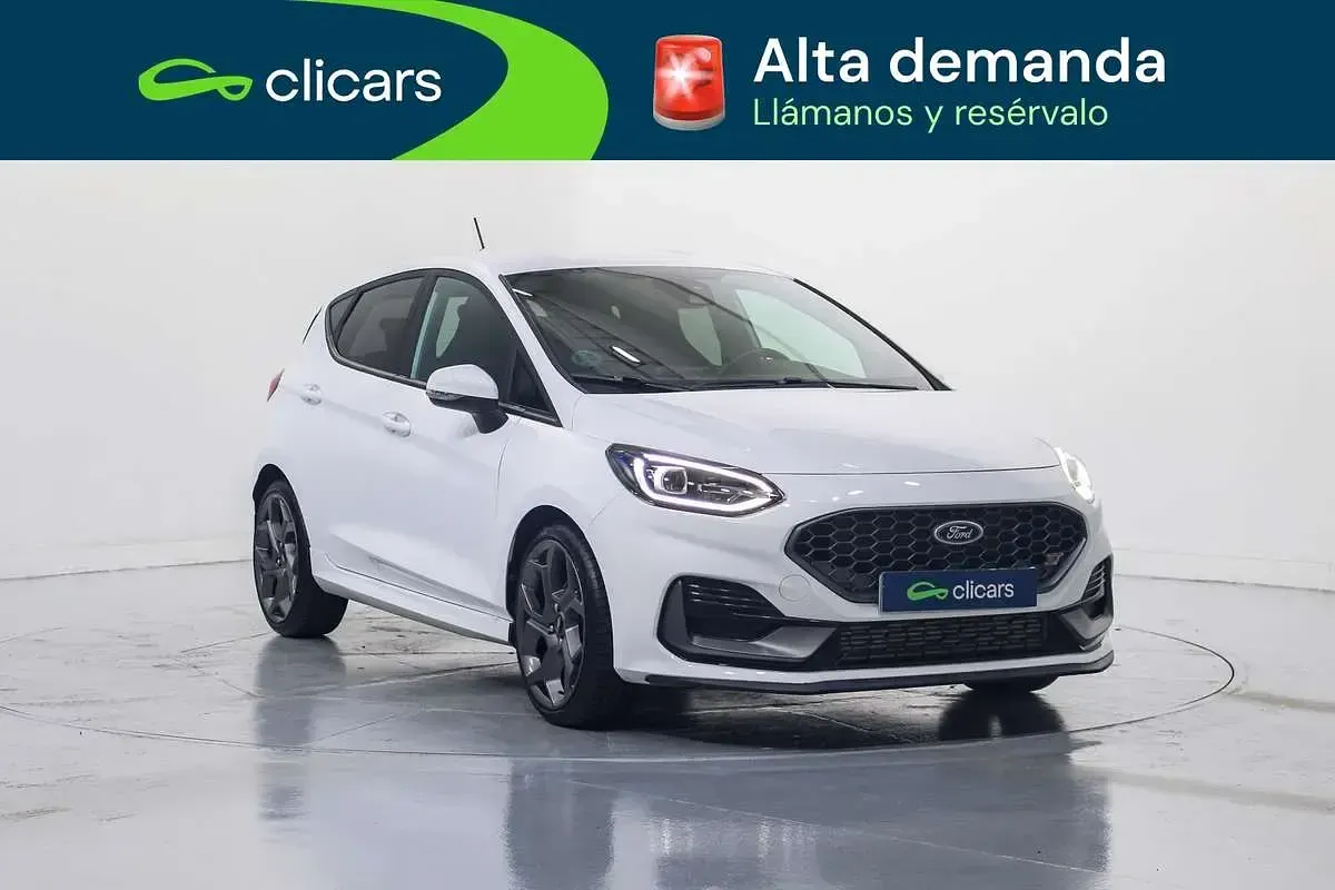 Usado Ford Fiesta ST 200 CV (147 kW) 2023 Blanco Utilitario