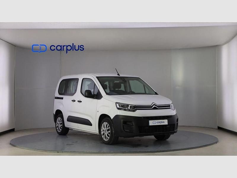 Usado Citroën Berlingo Live 102 CV (75 kW) 2022 Blanco banquise sólido Monovolumen