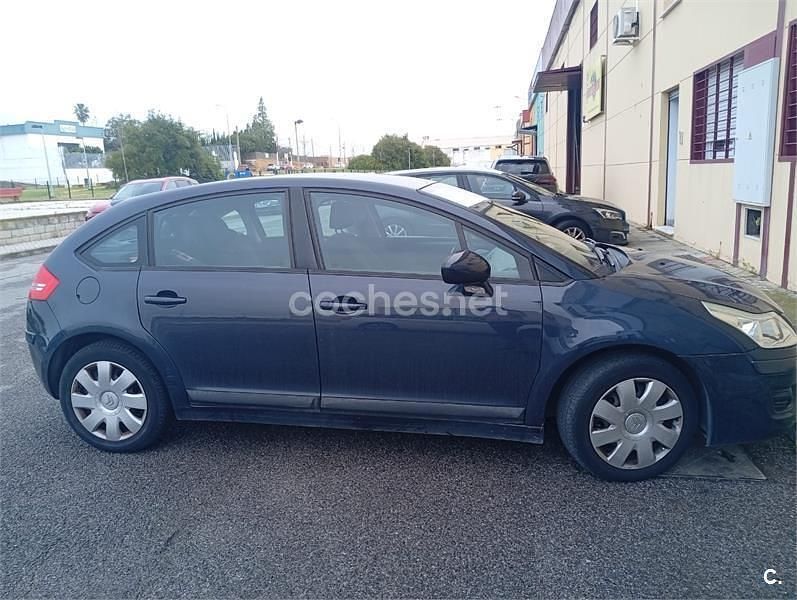 Usado Citroën C4 90 CV (66 kW) 2010 Azul Berlina