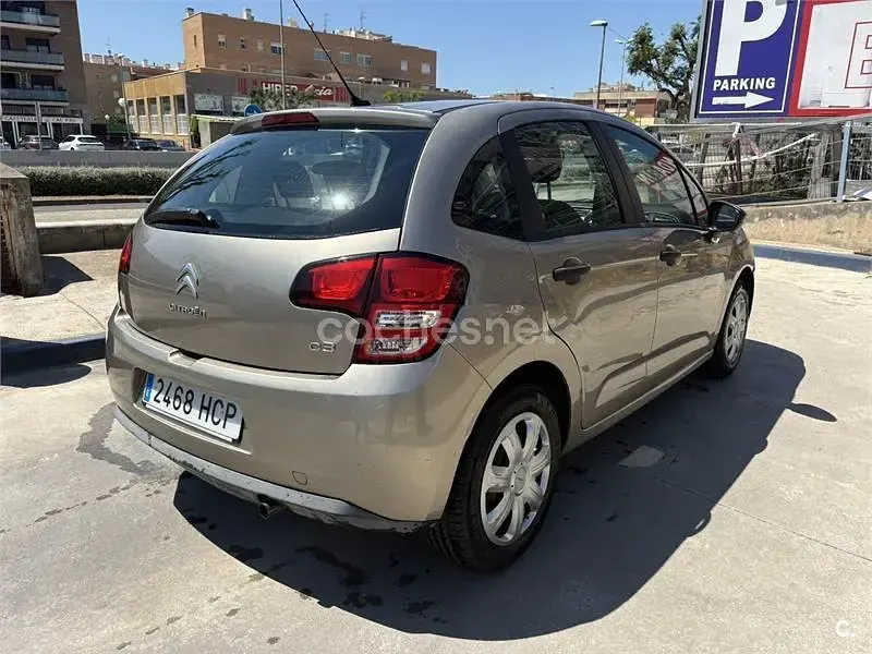 Usado Citroën C3 70 CV (51 kW) 2011 Beige Berlina