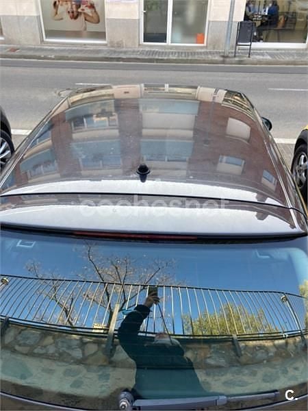 Usado VW Golf IV Highline 105 CV (77 kW) 2006 Negro Berlina