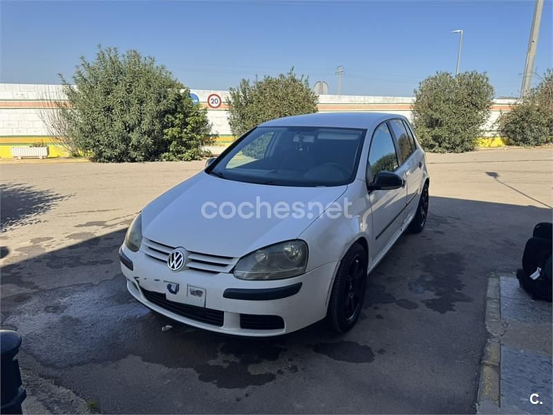 Usado VW Golf IV 130 CV (95 kW) 2004 Blanco Familiar