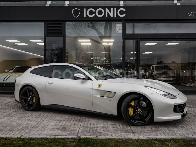 Blanco Usado 2017 Ferrari GTC4Lusso Berlina | 199.900 € - Imagen 1/4