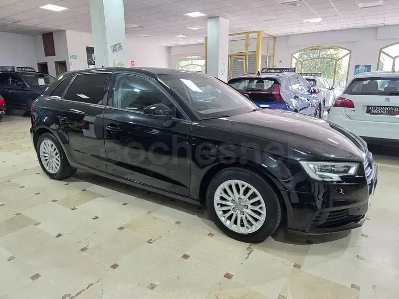 Usado Audi A3 116 CV (85 kW) 2017 Negro Berlina