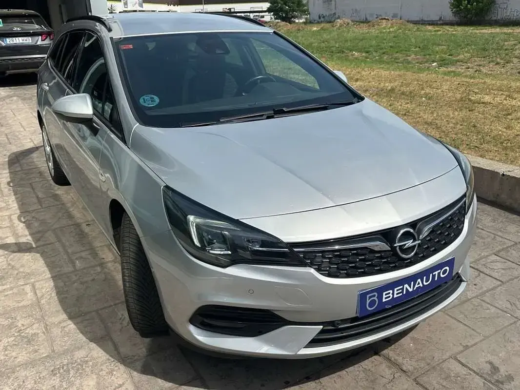 Usado Opel Astra Elegance 145 CV (106 kW) 2021 Azul Utilitario