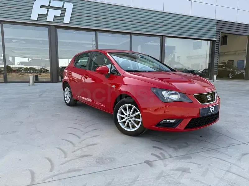 Usado Seat Ibiza I-Tech 90 CV (66 kW) 2014 Rojo Berlina
