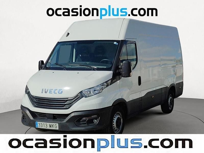 Blanco Usado 2023 Iveco Daily Berlina | 24.765 € (Super precio) - Imagen 1/4