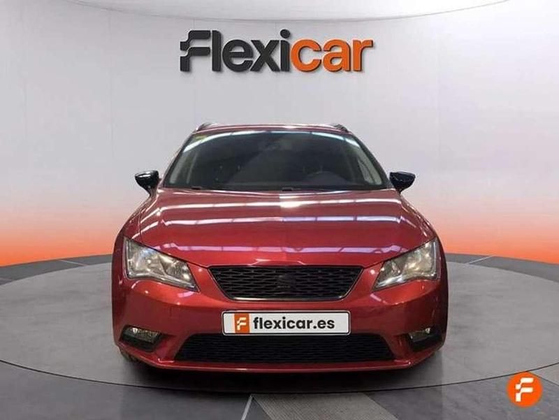 Usado Seat Leon ST Reference 105 CV (77 kW) 2015 Burdeos Familiar