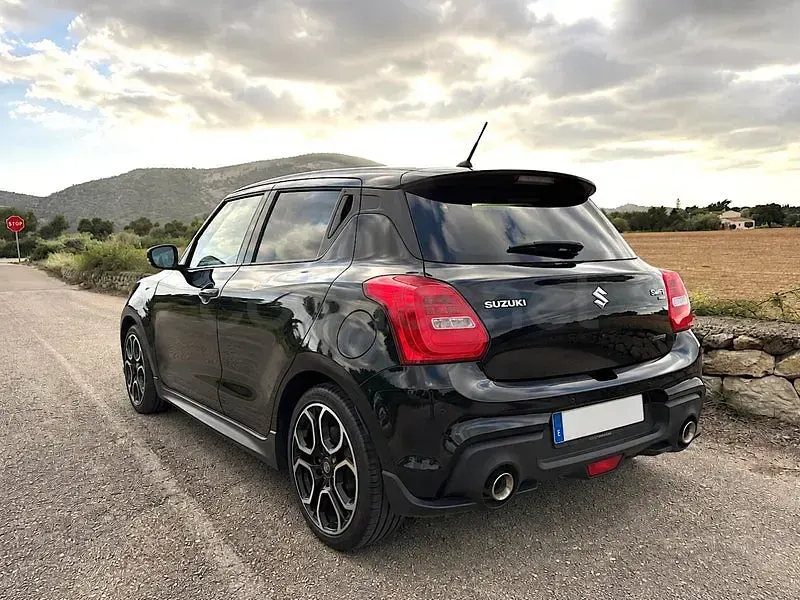 Usado Suzuki Swift Sport 140 CV (102 kW) 2019 Negro Utilitario