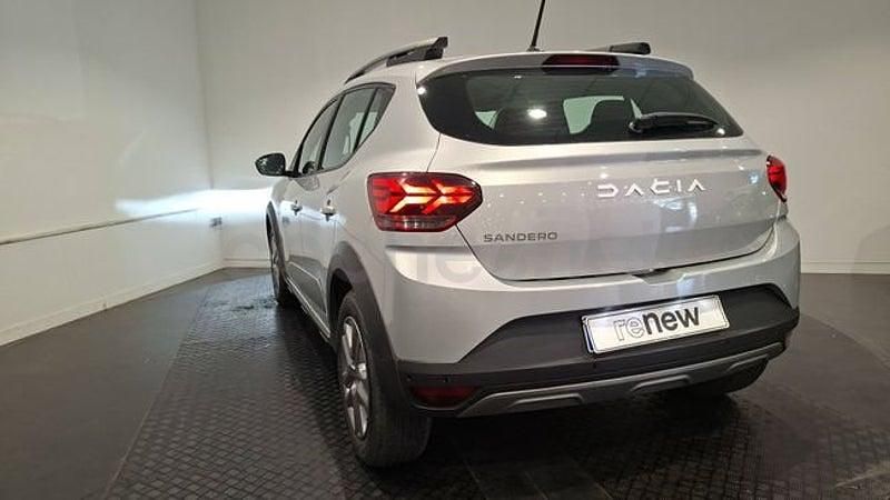 Usado Dacia Sandero Extreme 110 CV (80 kW) 2023 Gris / plata Berlina