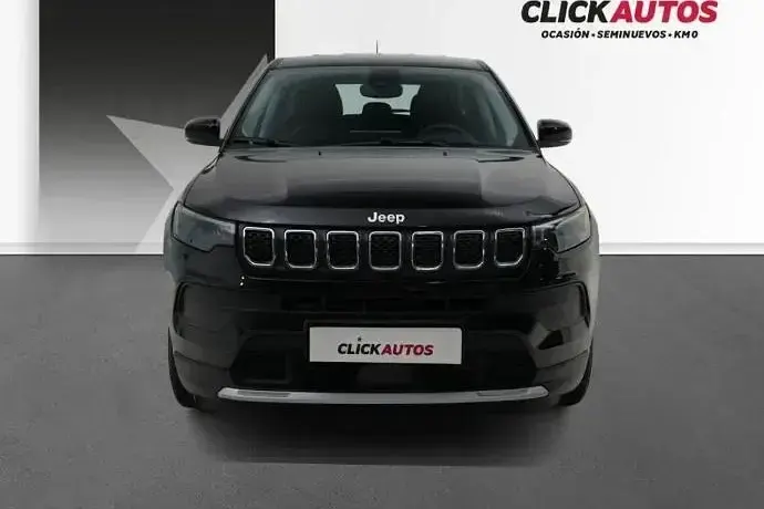 Usado Jeep Compass Altitude 130 CV (95 kW) 2025 Gris SUV
