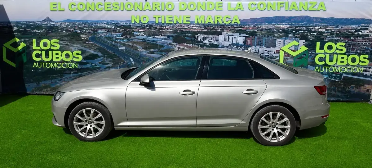 Usado Audi A4 Premium 150 CV (110 kW) 2016 Gris Berlina