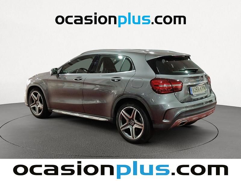 Usado Mercedes GLA200 136 CV (100 kW) 2019 Gris SUV