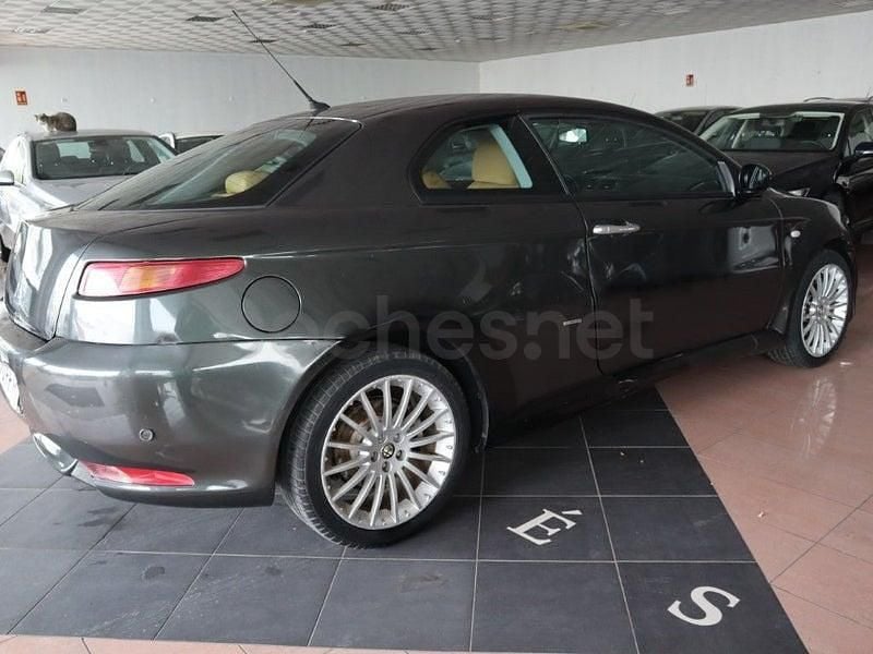 Usado Alfa Romeo GT Impression 150 CV (110 kW) 2007 Verde Coupe