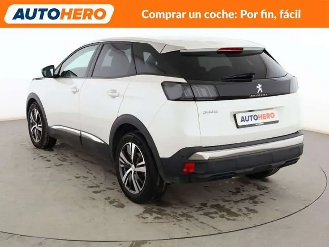 Usado Peugeot 3008 Allure 131 CV (96 kW) 2022 Blanco SUV
