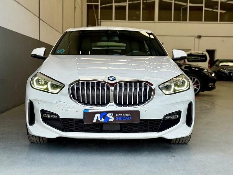 Begagnad BMW 118 Comfort Edition 150 HK (110 kW) 2021 Vit Halvkombi