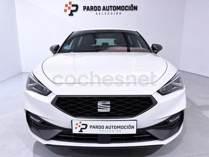 Usado Seat Leon FR 150 CV (110 kW) 2023 Blanco Berlina