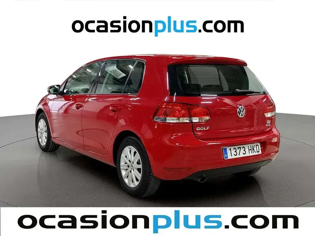 Usado VW Golf VII Advance 105 CV (77 kW) 2012 Rojo Utilitario