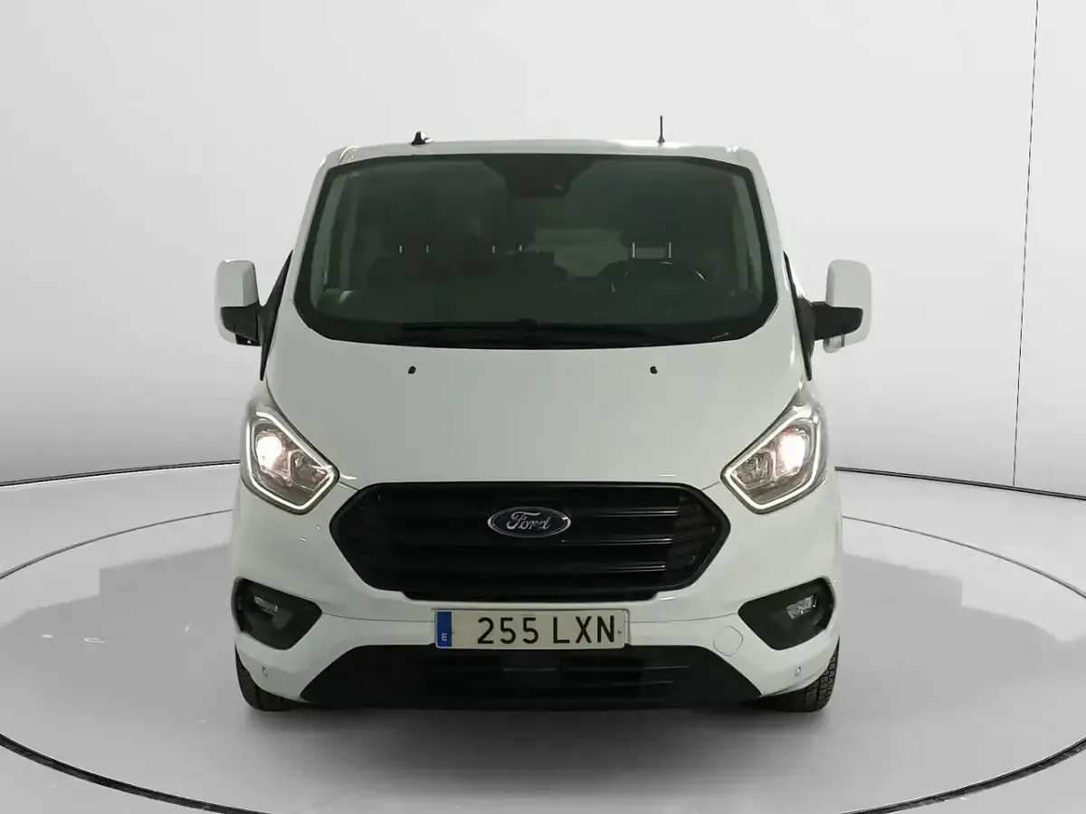 Usado Ford Transit Custom 130 CV (95 kW) 2022 Blanco Berlina