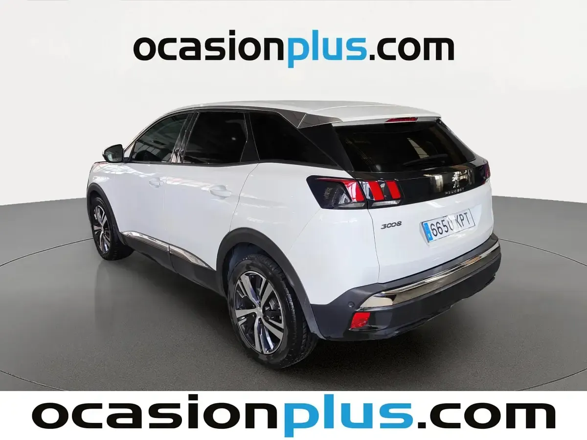 Usado Peugeot 3008 Allure 131 CV (96 kW) 2018 Blanco SUV