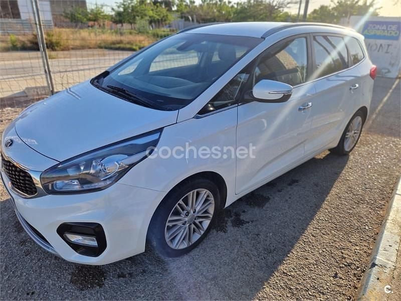 Usado Kia Carens 135 CV (99 kW) 2018 Blanco Monovolumen