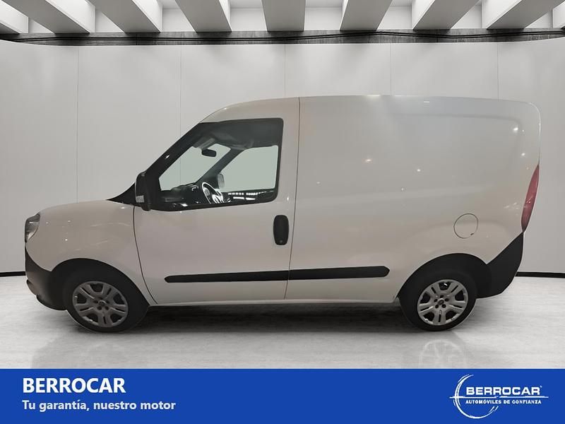 Usado Fiat Doblò 75 CV (55 kW) 2015 Blanco Monovolumen