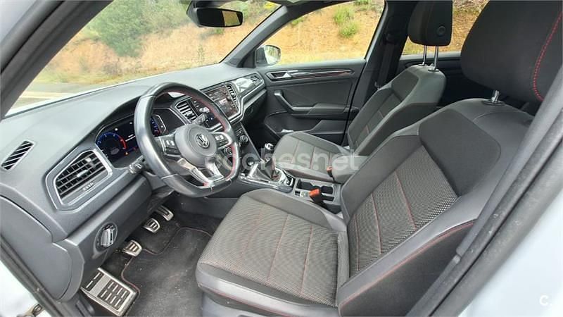 Usado VW T-Roc Sportline 150 CV (110 kW) 2020 Gris / plata SUV