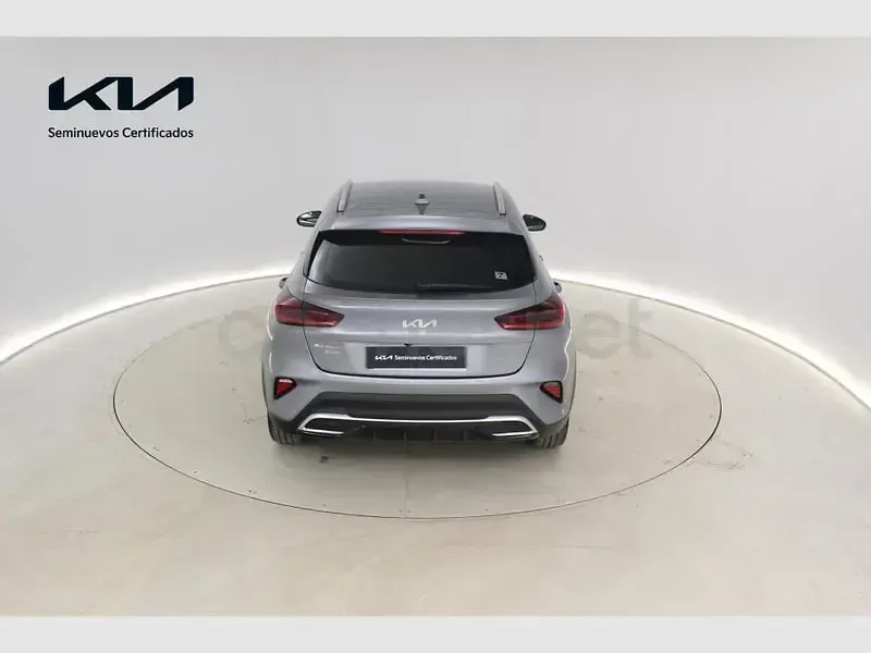 Usado Kia XCeed 140 CV (102 kW) 2025 Gris / plata SUV