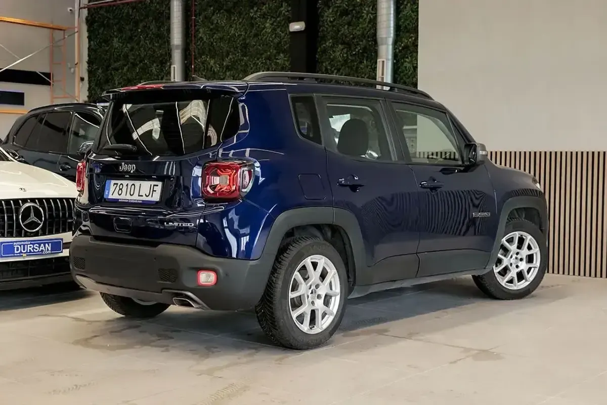 Usado Jeep Renegade Limited 120 CV (88 kW) 2020 Azul SUV