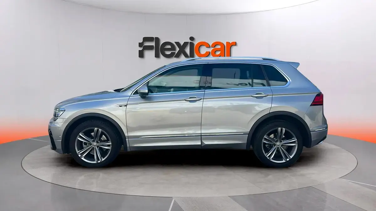 Usado VW Tiguan Sportline 240 CV (176 kW) 2018 Gris SUV