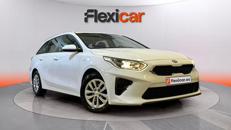 Usado Kia Ceed 141 CV (103 kW) 2020 Blanco Utilitario