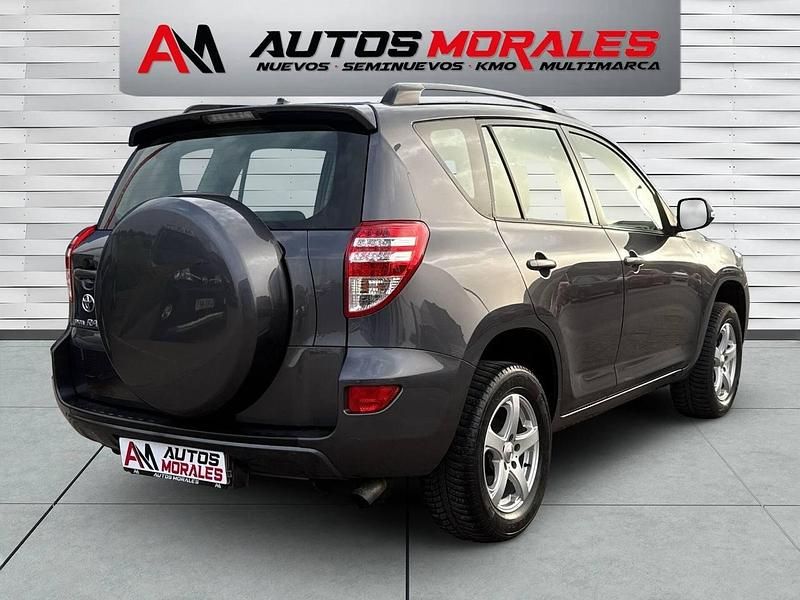 Usado Toyota RAV4 150 CV (110 kW) 2011 Gris SUV