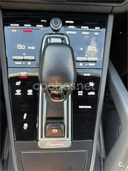 Usado Porsche Cayenne Coupe Platinum Edition 462 CV (339 kW) 2023 Negro Coupe