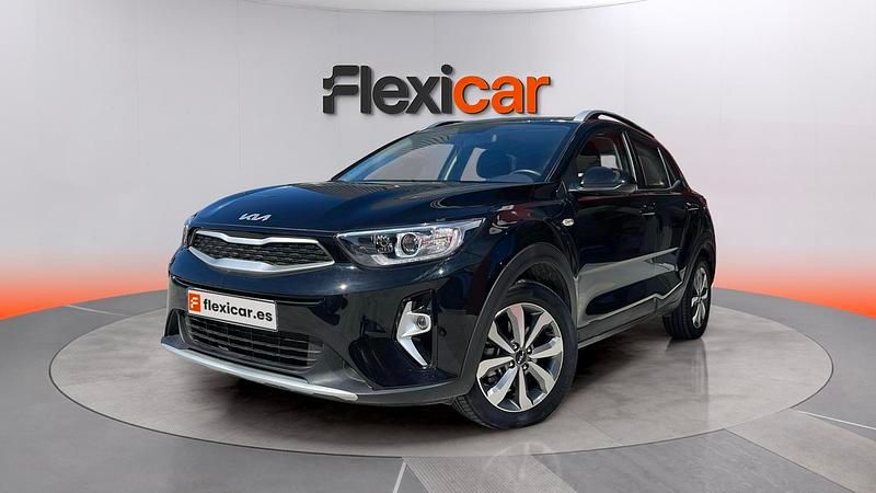Usado Kia Stonic 84 CV (61 kW) 2024 Negro SUV
