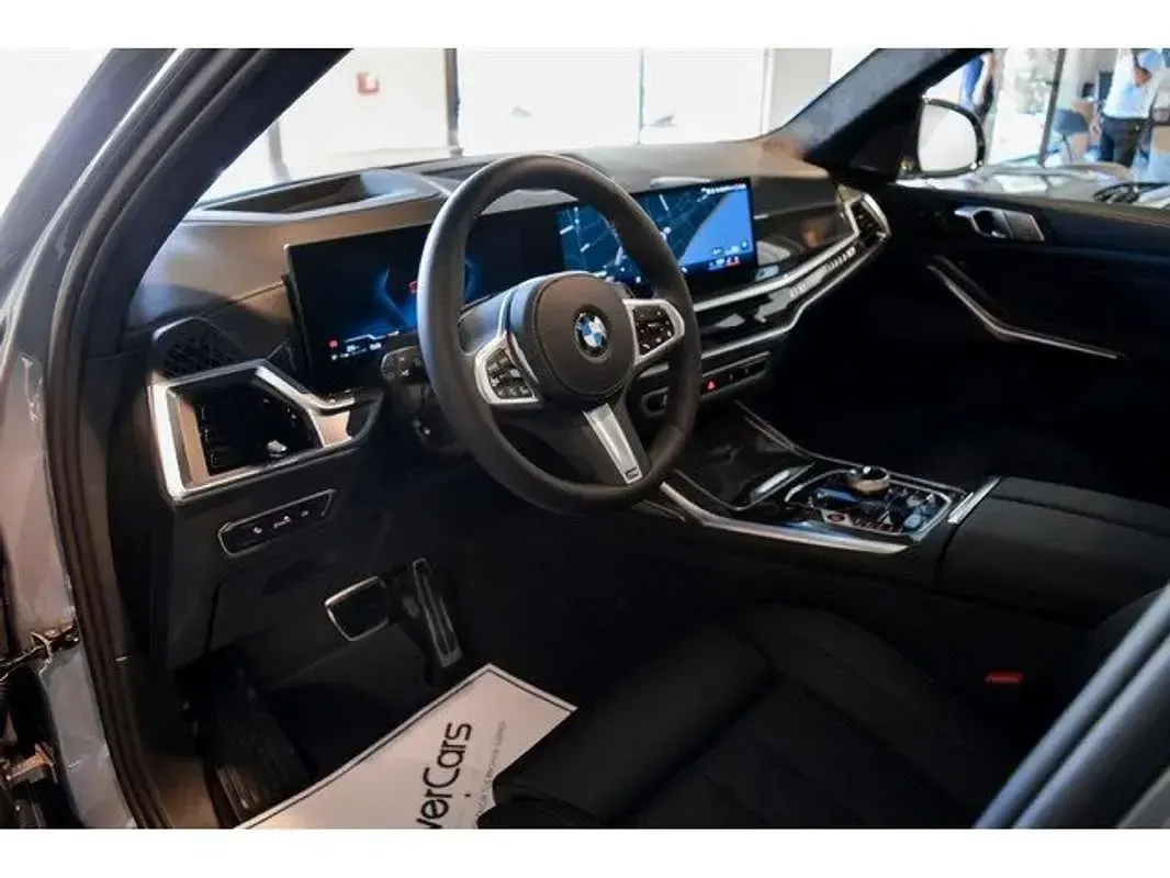 Usado BMW X7 Comfort Edition 352 CV (258 kW) 2026 Gris SUV