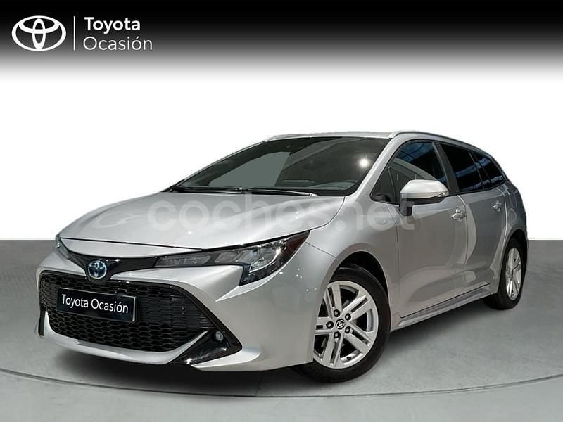 Gris / plata Usado 2022 Toyota Corolla Active Familiar | 19.900 € (Un poco caro) - Imagen 1/4