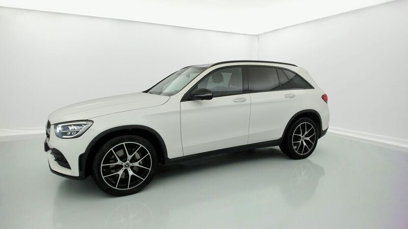 Usado Mercedes GLC220 AMG line 245 CV (180 kW) 2022 Blanco diamante