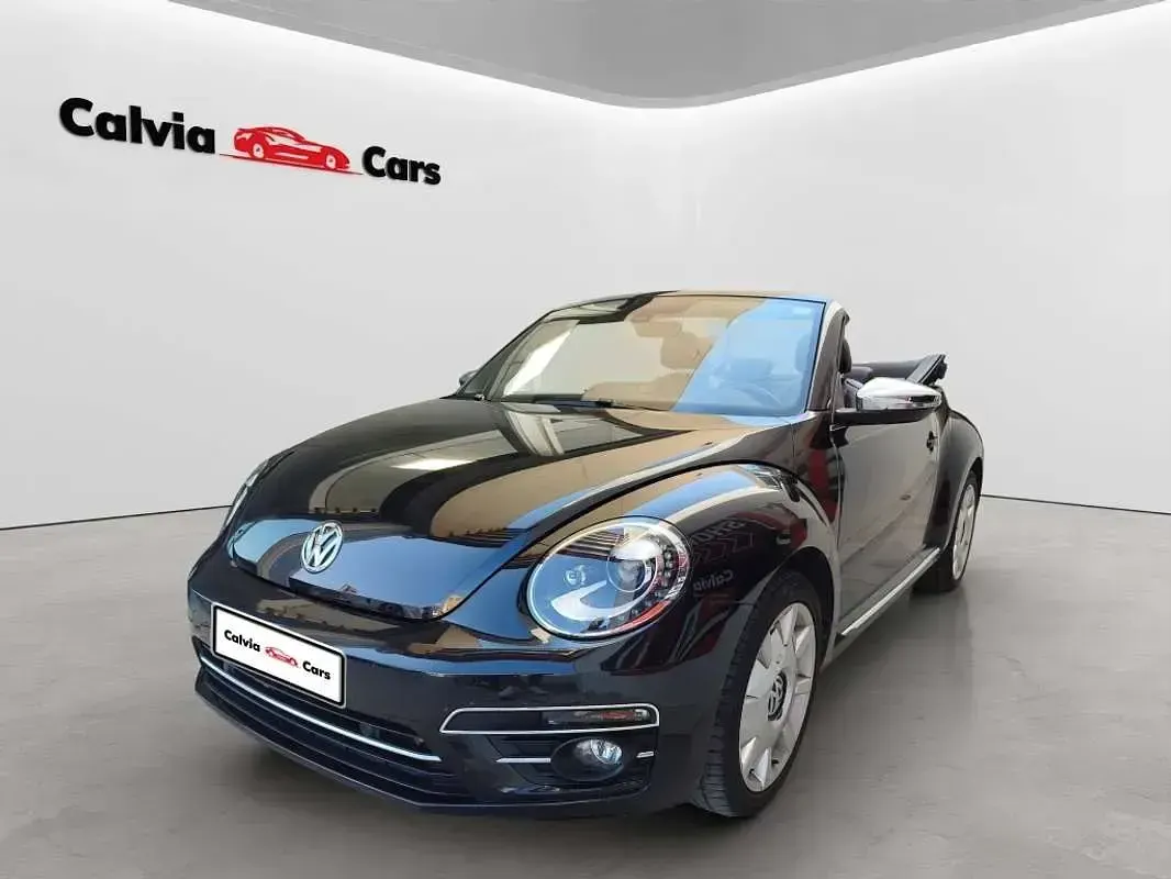 Usado VW Beetle Design 150 CV (110 kW) 2017 Negro Utilitario