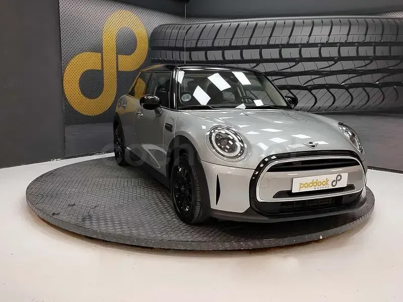 Usado Mini Cooper 136 CV (100 kW) 2024 Gris / plata Utilitario