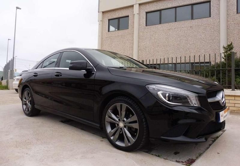 Negro Usado 2013 Mercedes CLA180 Berlina | 13.999 € (Precio justo) - Imagen 1/4