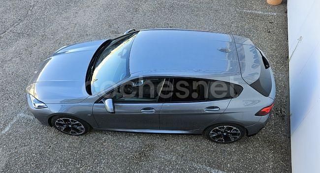 Usado BMW 120 Comfort Edition 190 CV (139 kW) 2024 Gris / plata Utilitario