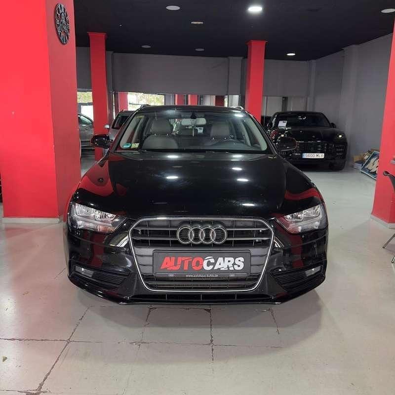 Usado Audi A4 170 CV (125 kW) 2014 Negro Familiar