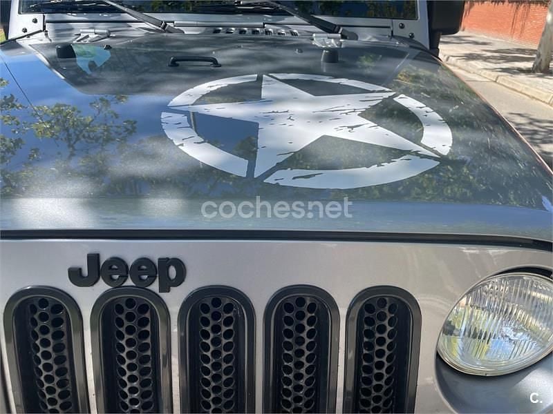 Usado Jeep Wrangler Rubicon 200 CV (147 kW) 2018 Gris / plata SUV
