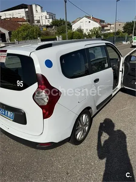 Usado Dacia Lodgy Comfort 115 CV (84 kW) 2019 Blanco Monovolumen