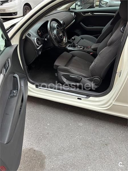 Usado Audi A3 105 CV (77 kW) 2013 Blanco Berlina