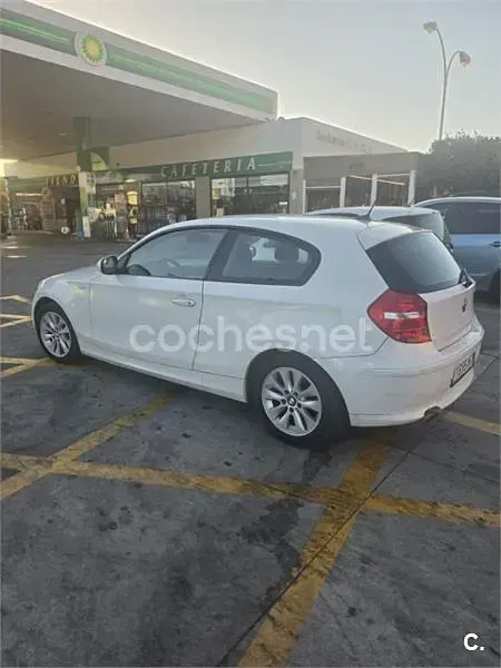 Usado BMW 116 115 CV (84 kW) 2011 Blanco Utilitario