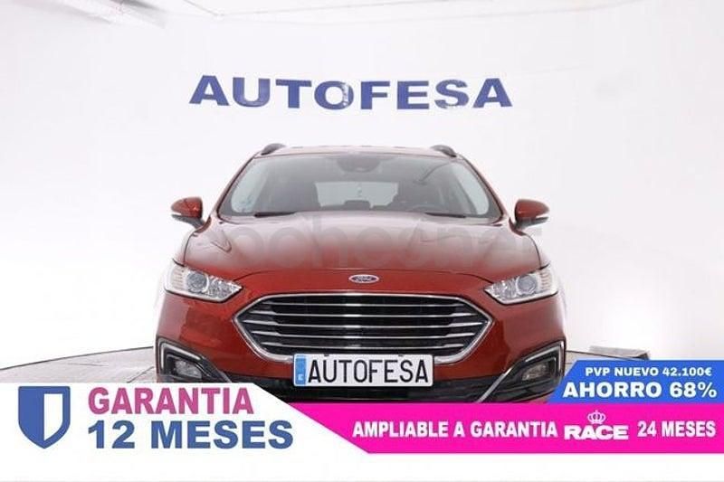 Usado Ford Mondeo Trend 150 CV (110 kW) 2021 Granate Familiar