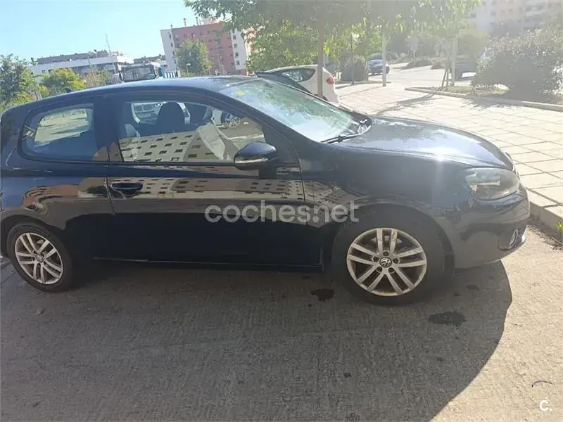 Usado VW Golf VI Sport 105 CV (77 kW) 2010 Negro Utilitario