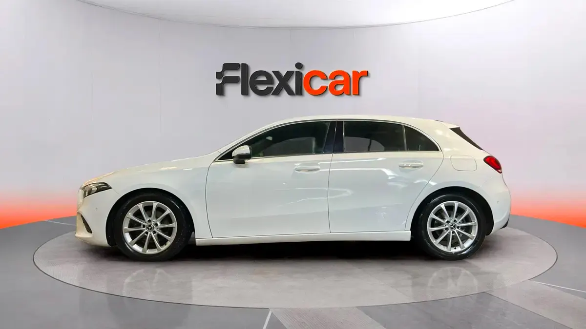 Usado Mercedes A180 116 CV (85 kW) 2020 Blanco Berlina