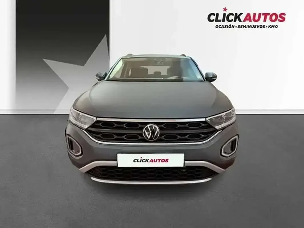 Usado VW T-Roc Life 151 CV (111 kW) 2024 Azul SUV